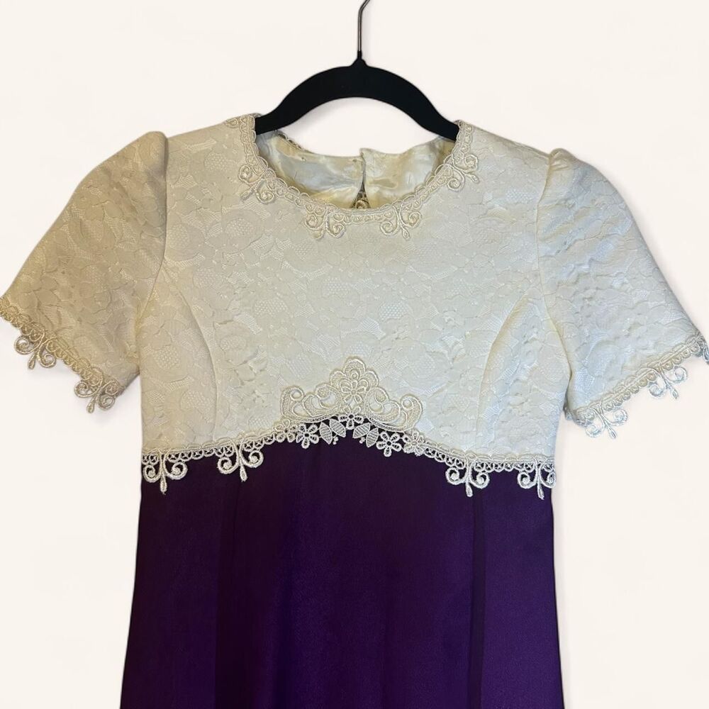 Custom Made 1980's Formal Lace and Purple Chiffon Gown - XS